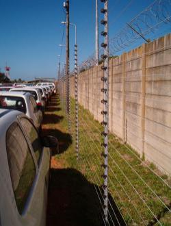 gallery/freestanding electric fence